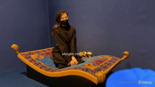 又见怀有明星梦的少女被骗?! 假星探要求美眉先好好的\"认识\"自己身体，并好好的把身体\"介绍\"给大家看~